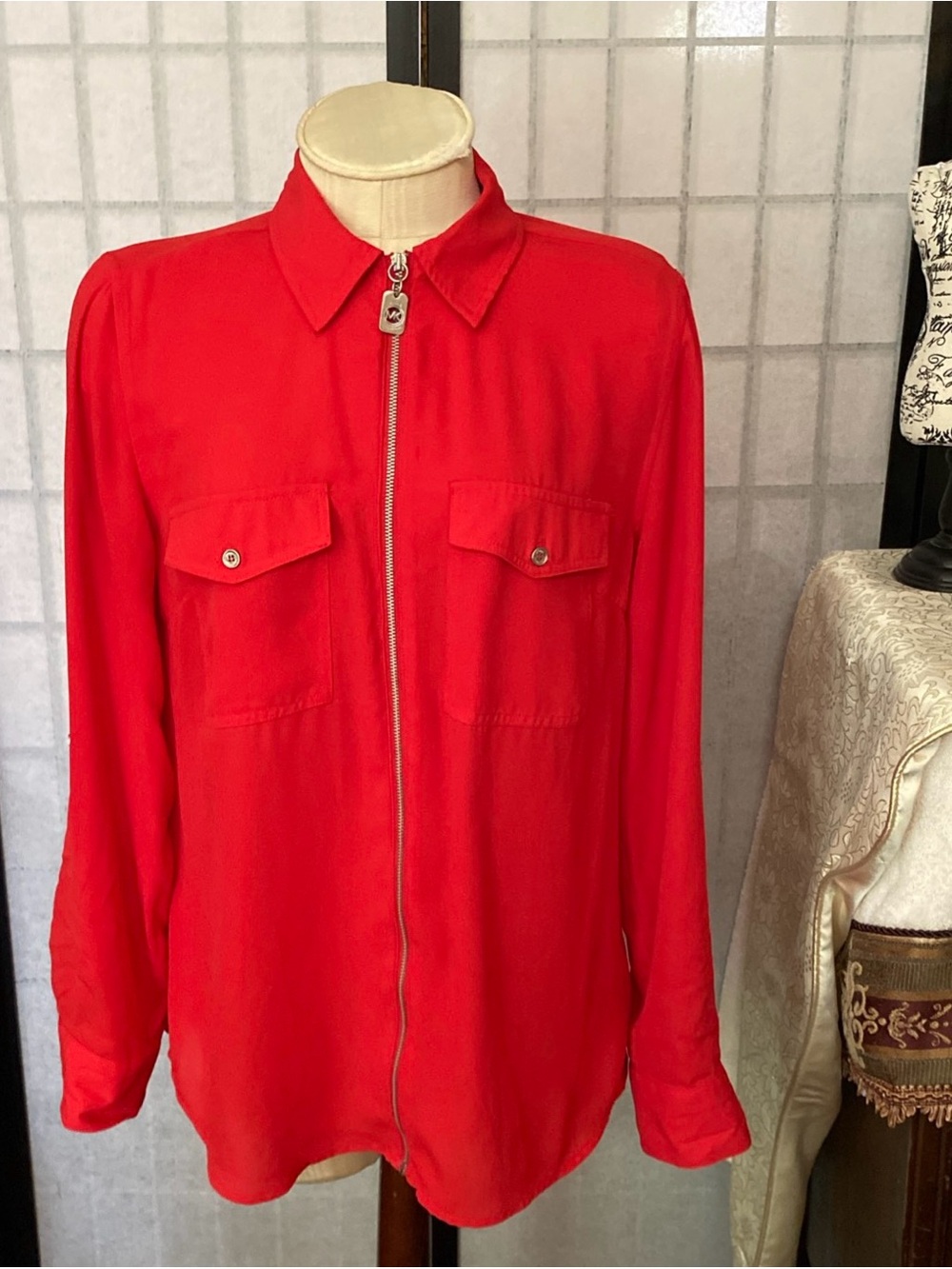 Michael Kors Women 8 Red Front Zip Blouse Dual Flap Pockets Roll Tab Sleeves